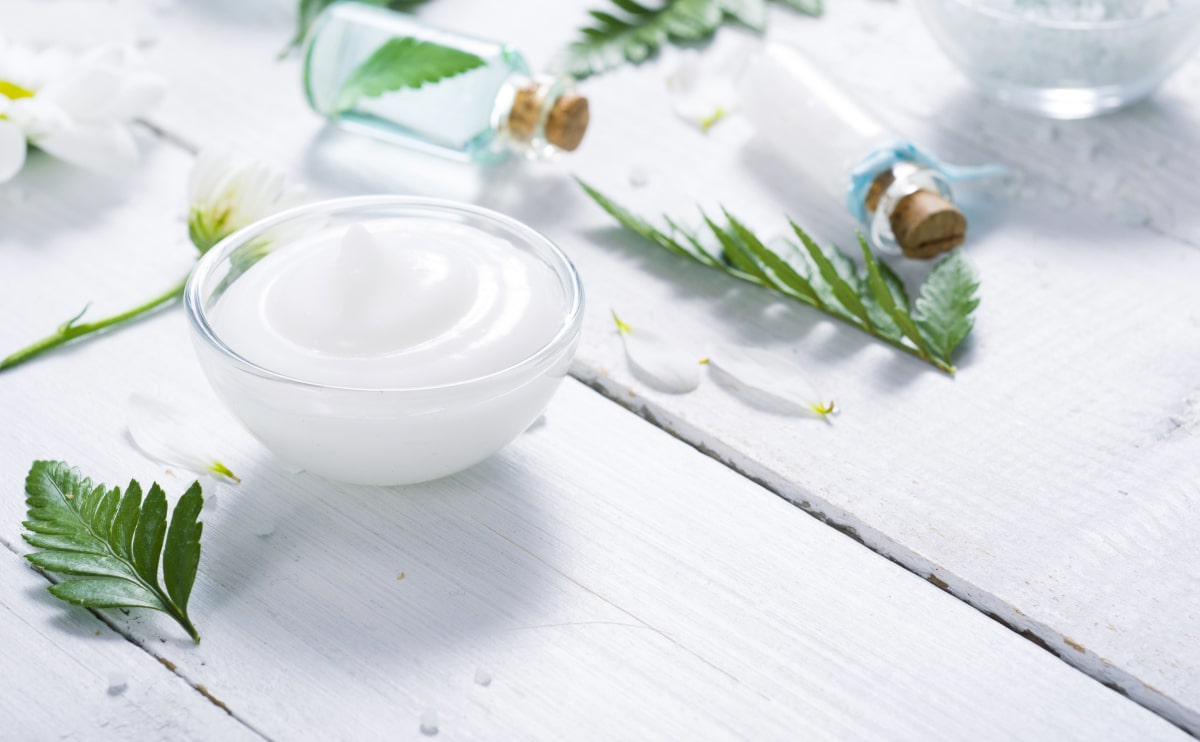 ماسک مو؛ راهنمای جامع انتخاب و استفاده برای انواع مو